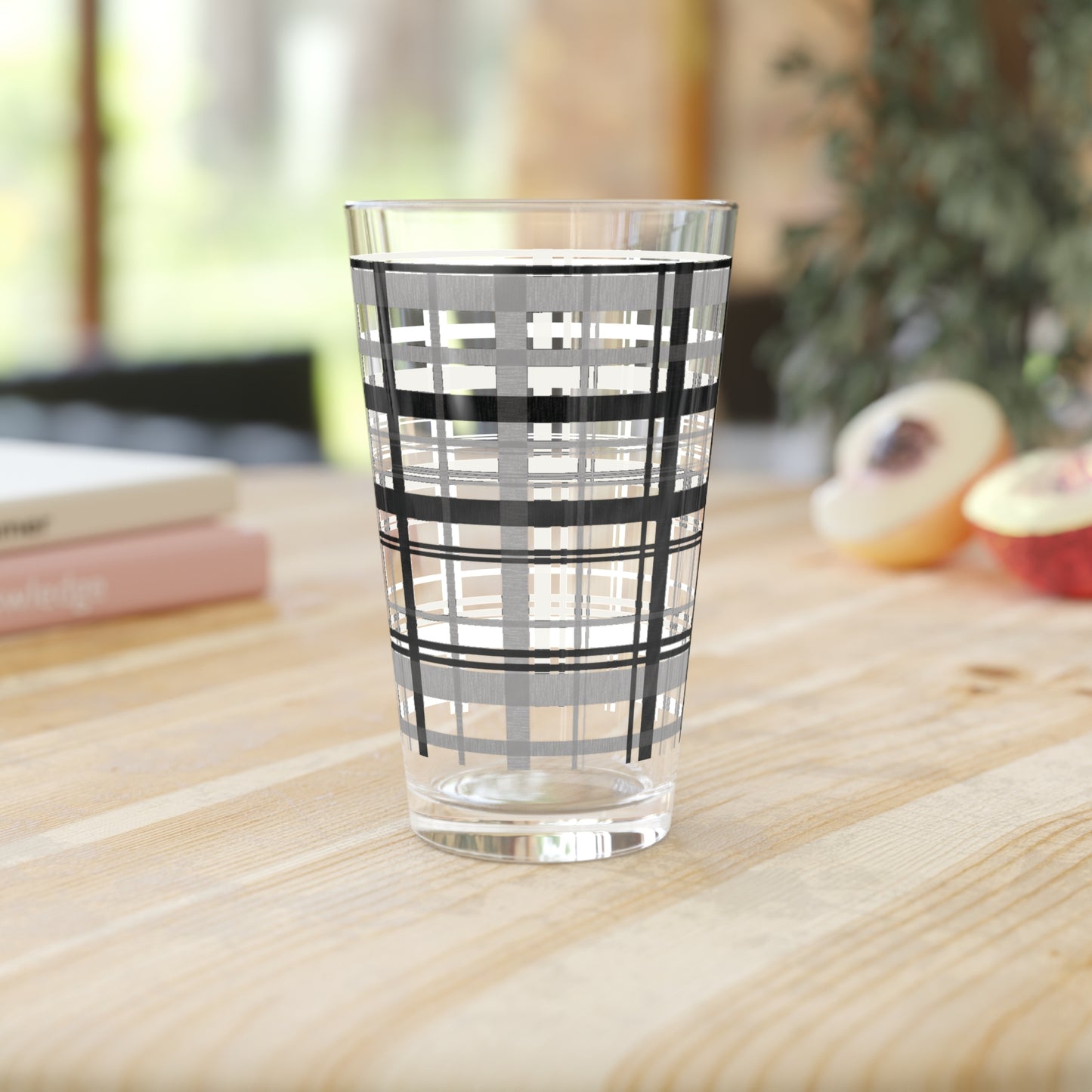 Plaid Pattern Pint Glass, 16oz - Perfect for Entertaining, Gifts, Home Decor, Barware, and Parties